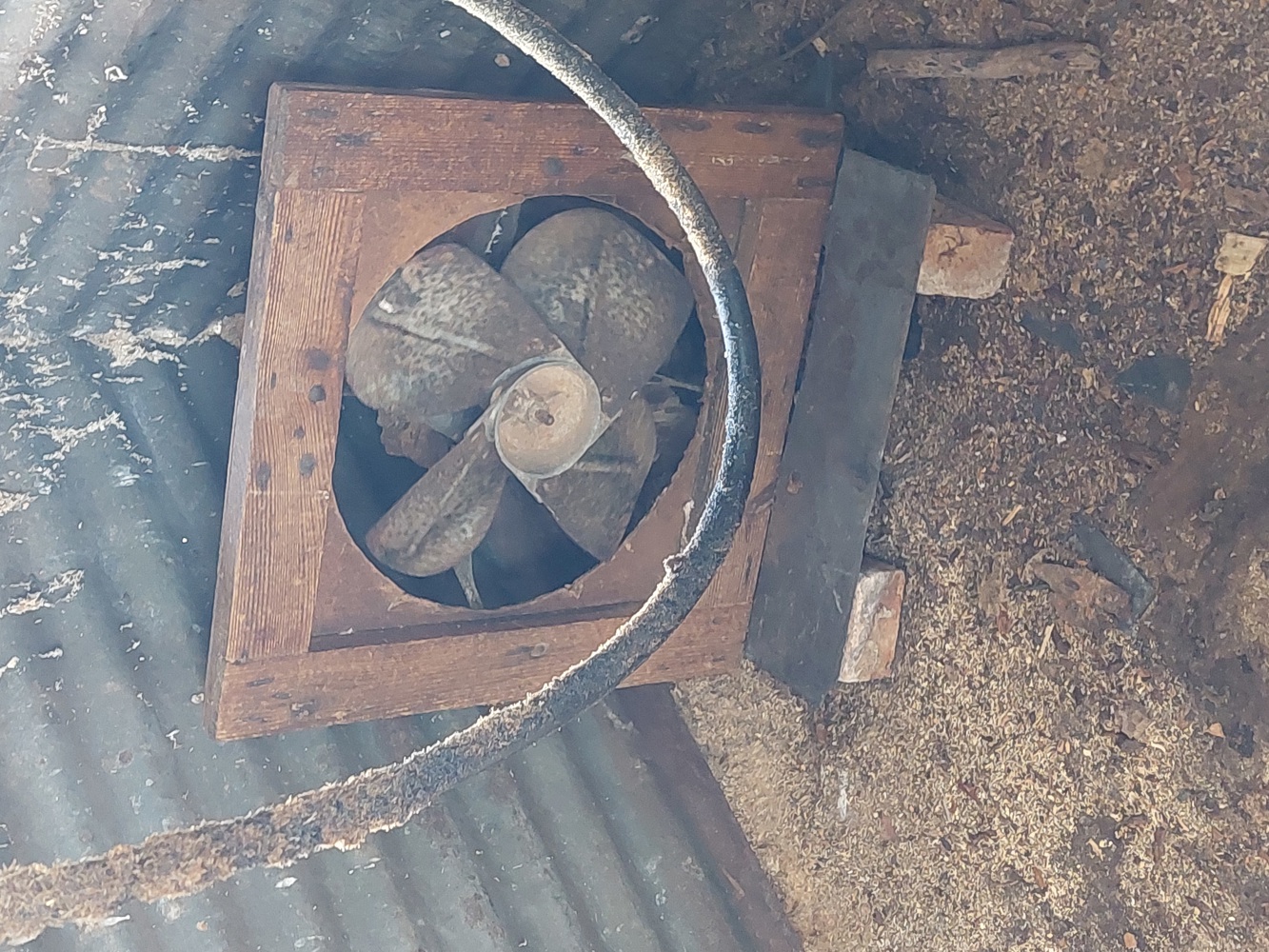 Woods MK1 Plate Mounted 4P 1Ph